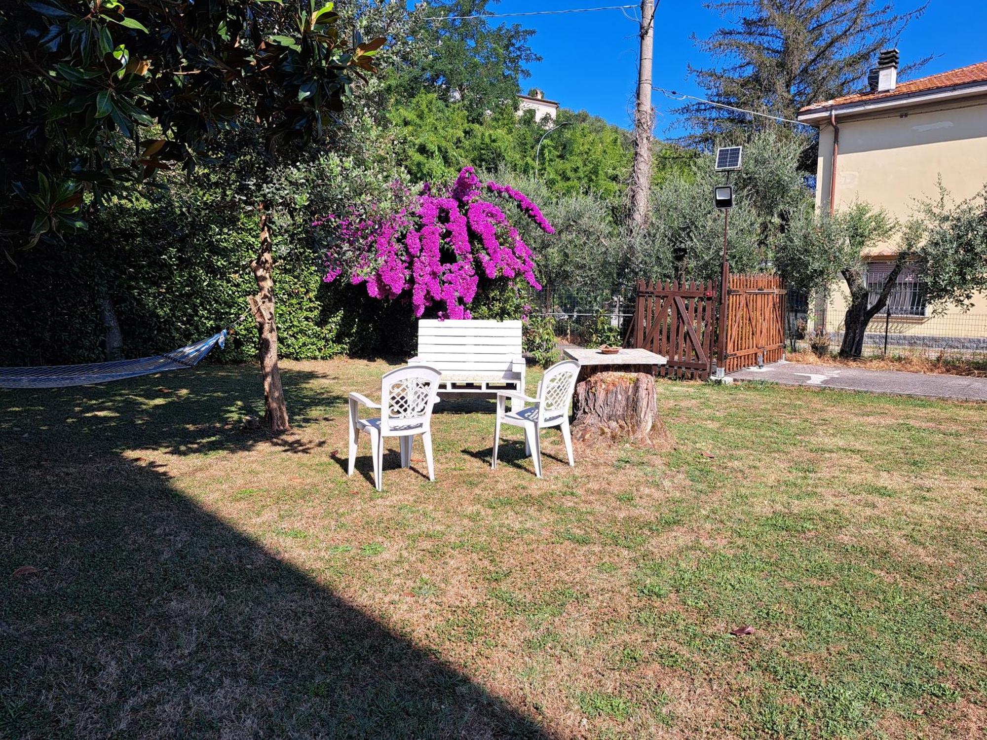 Casa Vacanze “Bouganville” Loc Avane Pisa Vecchiano Luaran gambar