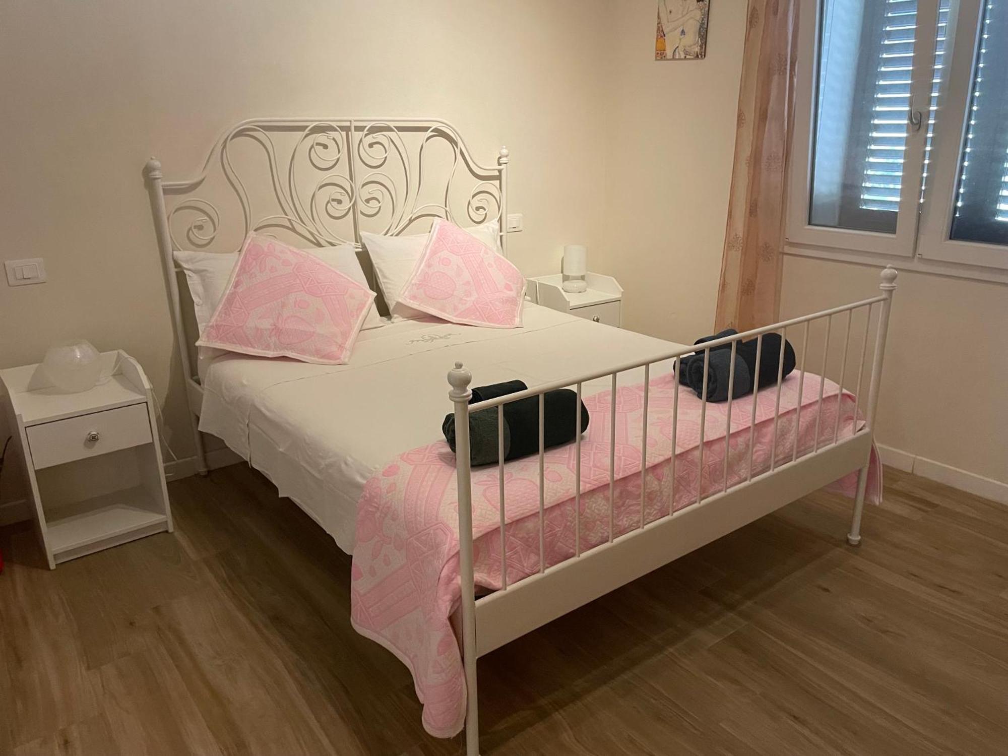 Casa Vacanze “Bouganville” Loc Avane Pisa Vecchiano Luaran gambar