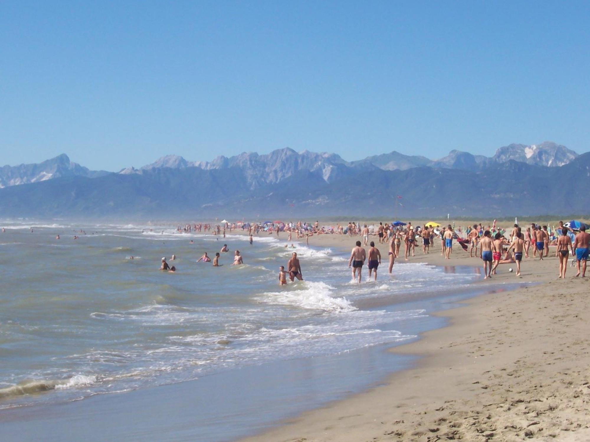 Casa Vacanze “Bouganville” Loc Avane Pisa Vecchiano Luaran gambar